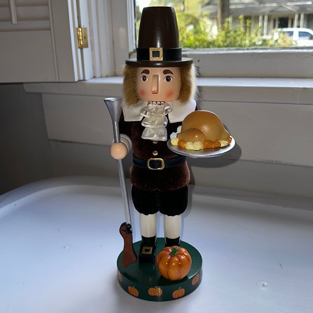 Vintage 2003 Nutcracker Village Pilgrim nutcracker in‎ Original box